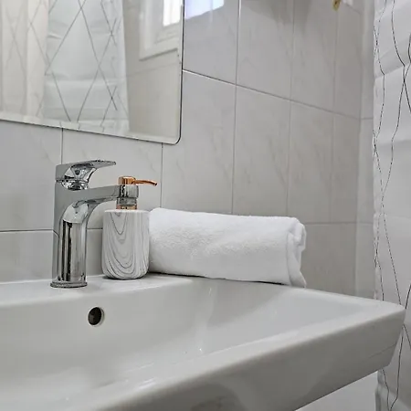 Stay Green Apartment لارنكا