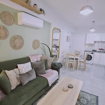 Stay Green Apartment ラルナカ